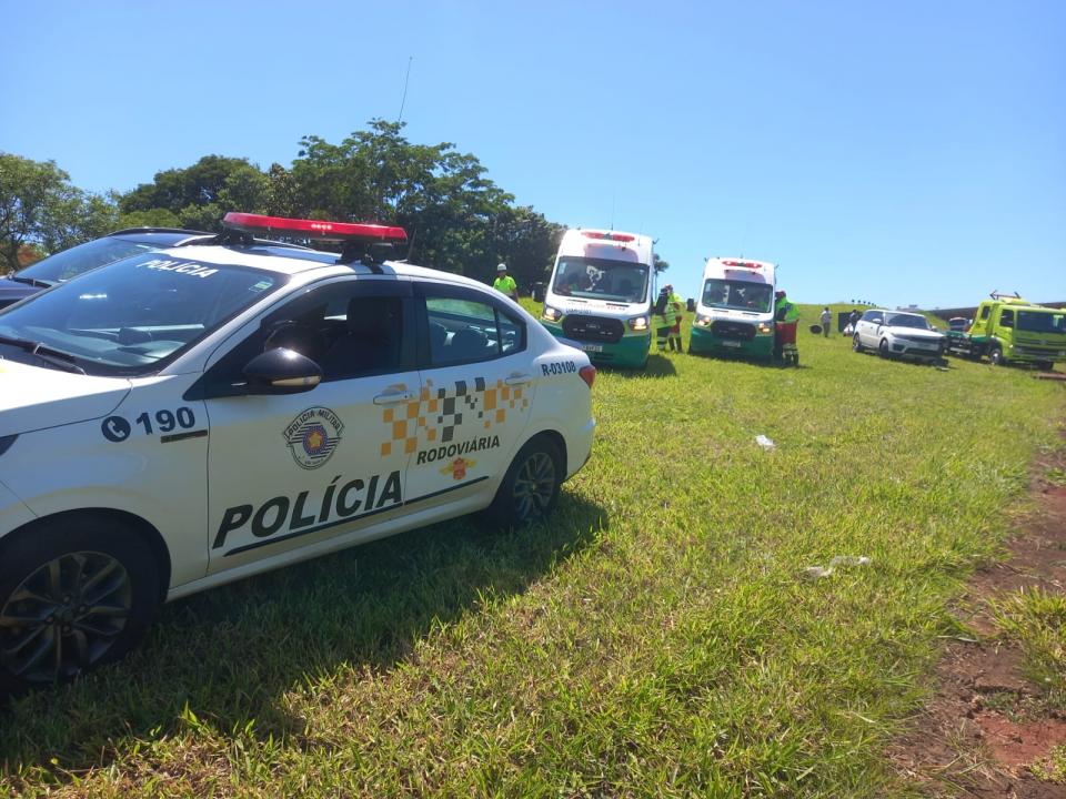 Foto 9 de 12 — Idoso morre após grave acidente na Rodovia Washington Luís (SP-310) em Araraquara